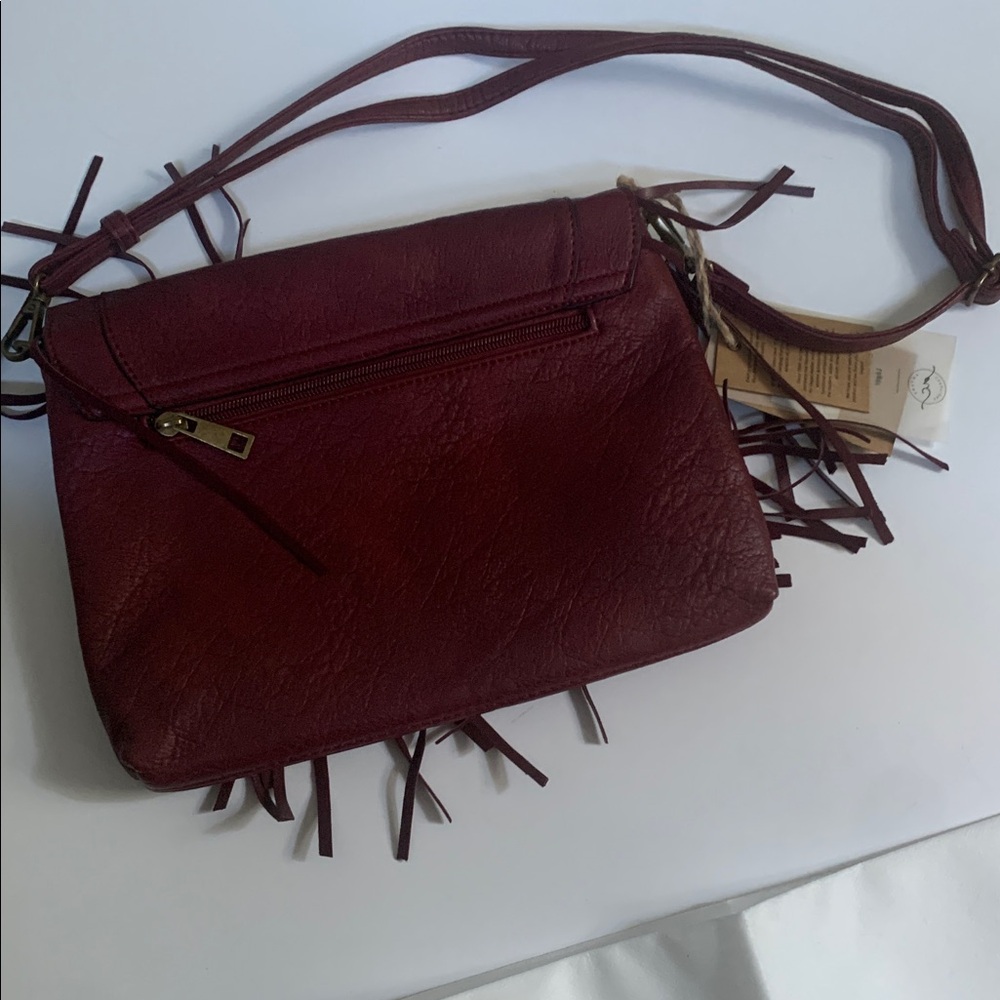 NWT Ampere Creations Burgundy Fringe Crossbody Bag W/ dust bag. - Picture 3 of 4